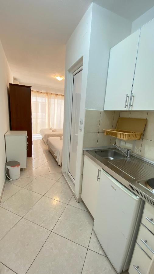 Villa Alba Apartments Добра Вода Екстер'єр фото