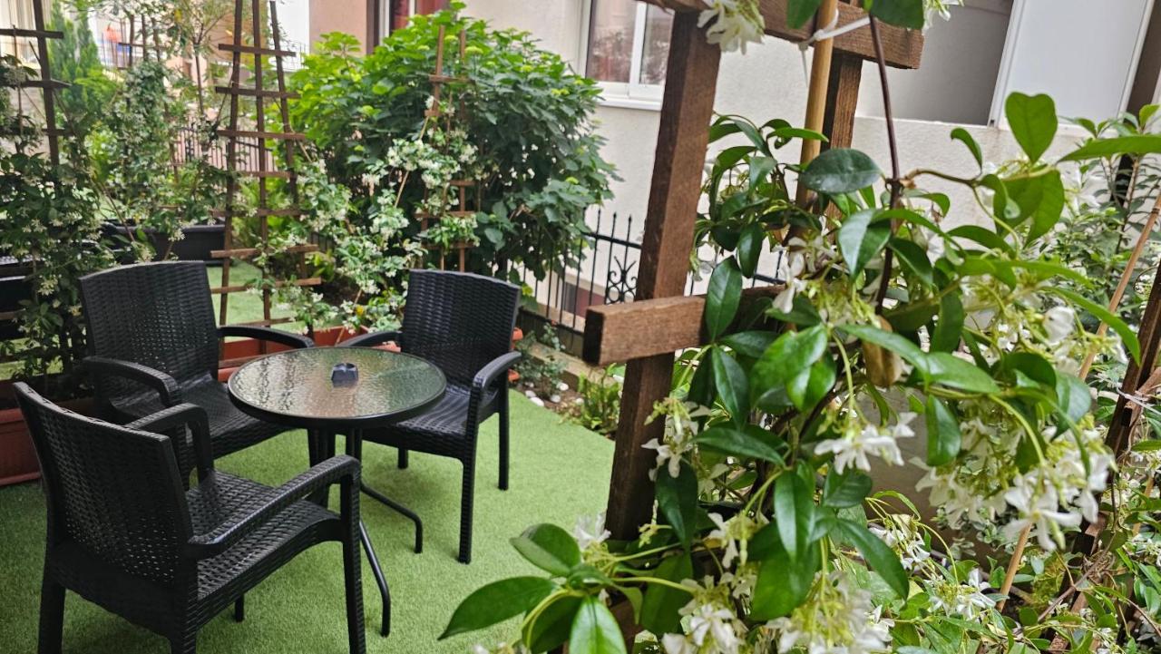 Villa Alba Apartments Добра Вода Екстер'єр фото